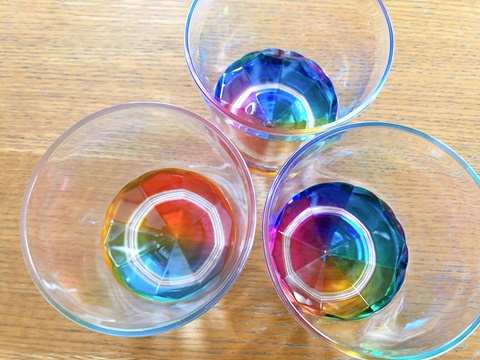 ニトリのブラスチックグラス（MSタンブラー レインボー）